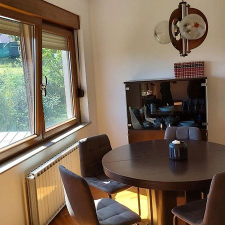 Apartment By The Castle โคเปร์ ภายนอก รูปภาพ