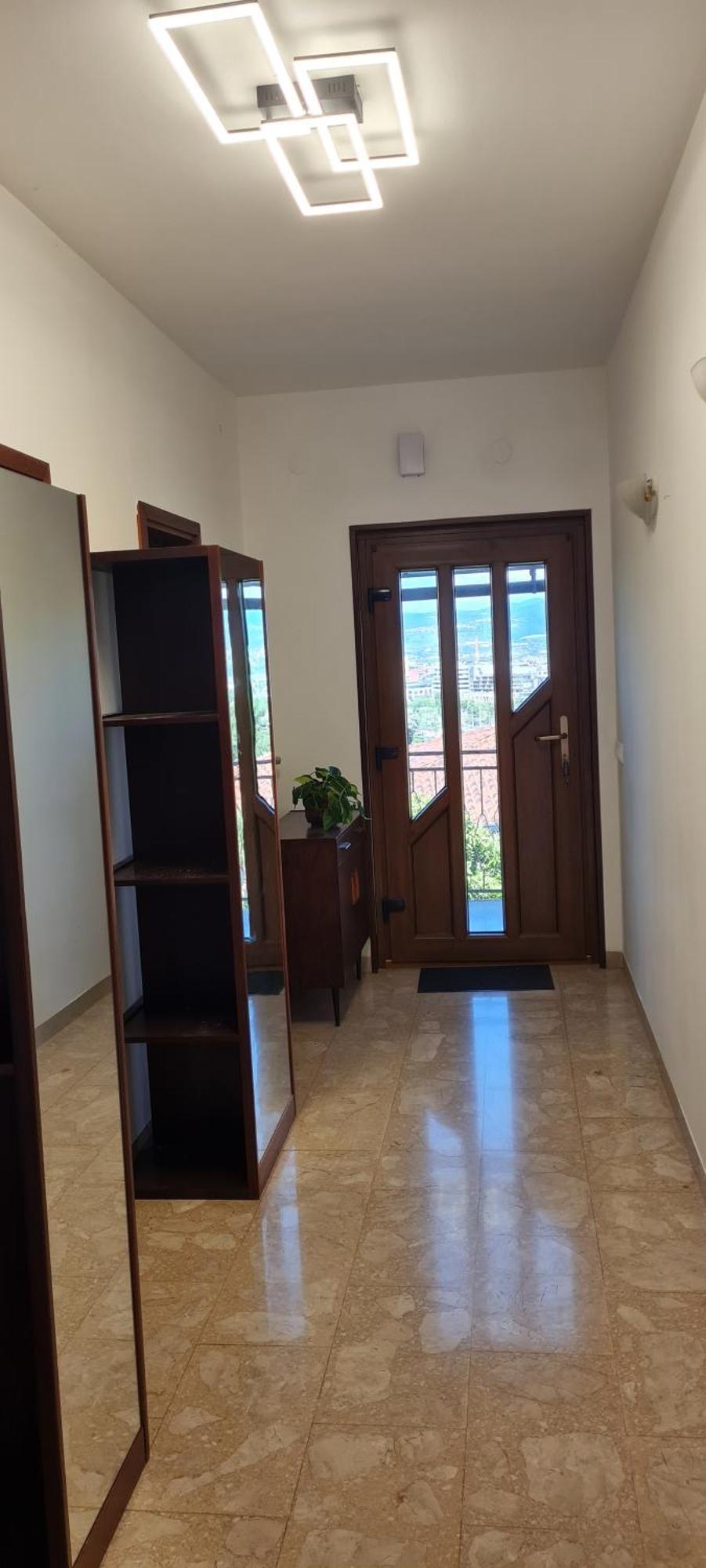 Apartment By The Castle โคเปร์ ภายนอก รูปภาพ